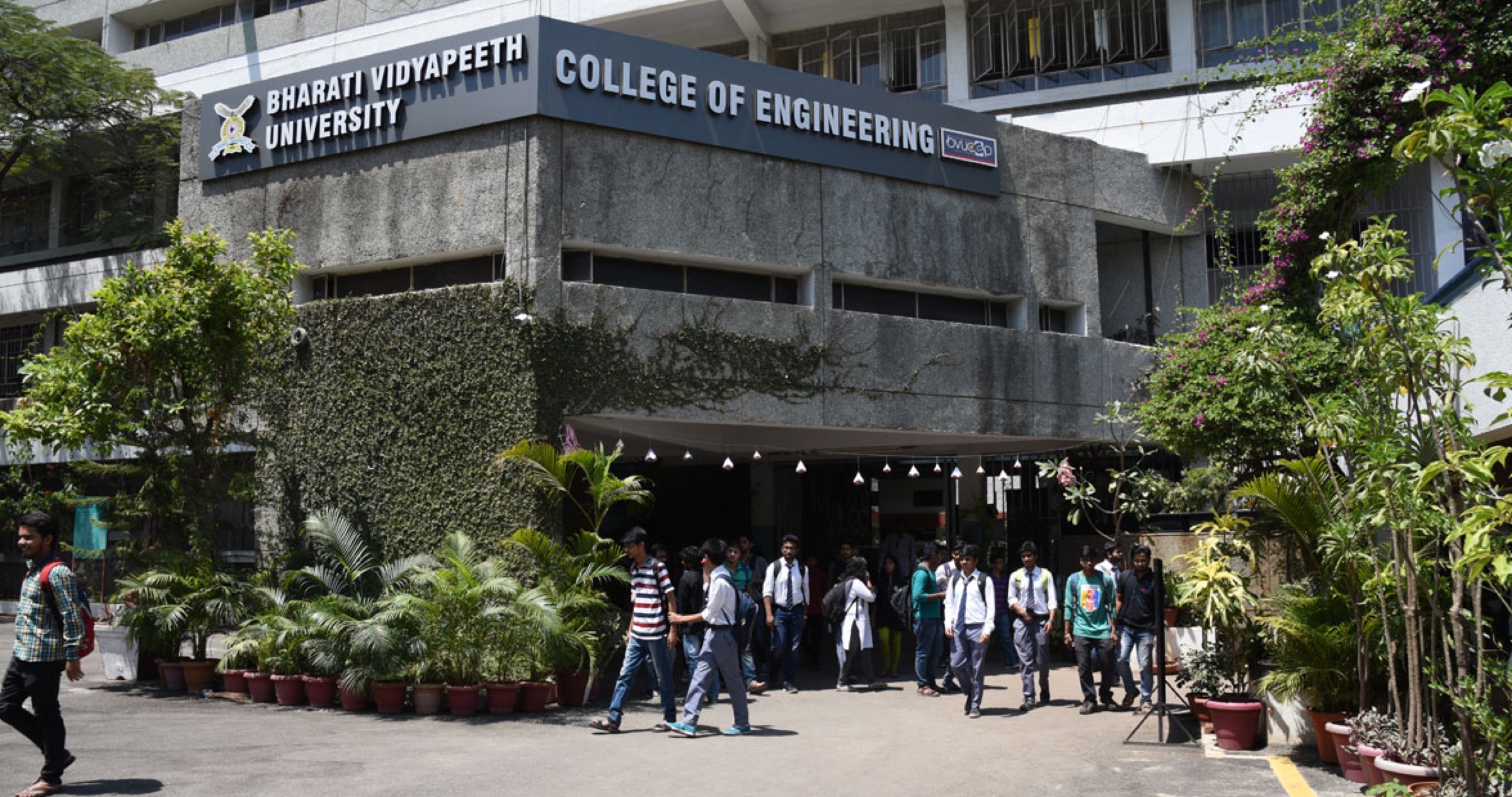 Bharati Vidyapeeth (Deemed) College of Engineering, Katraj — Pune, Maharashtra campus
